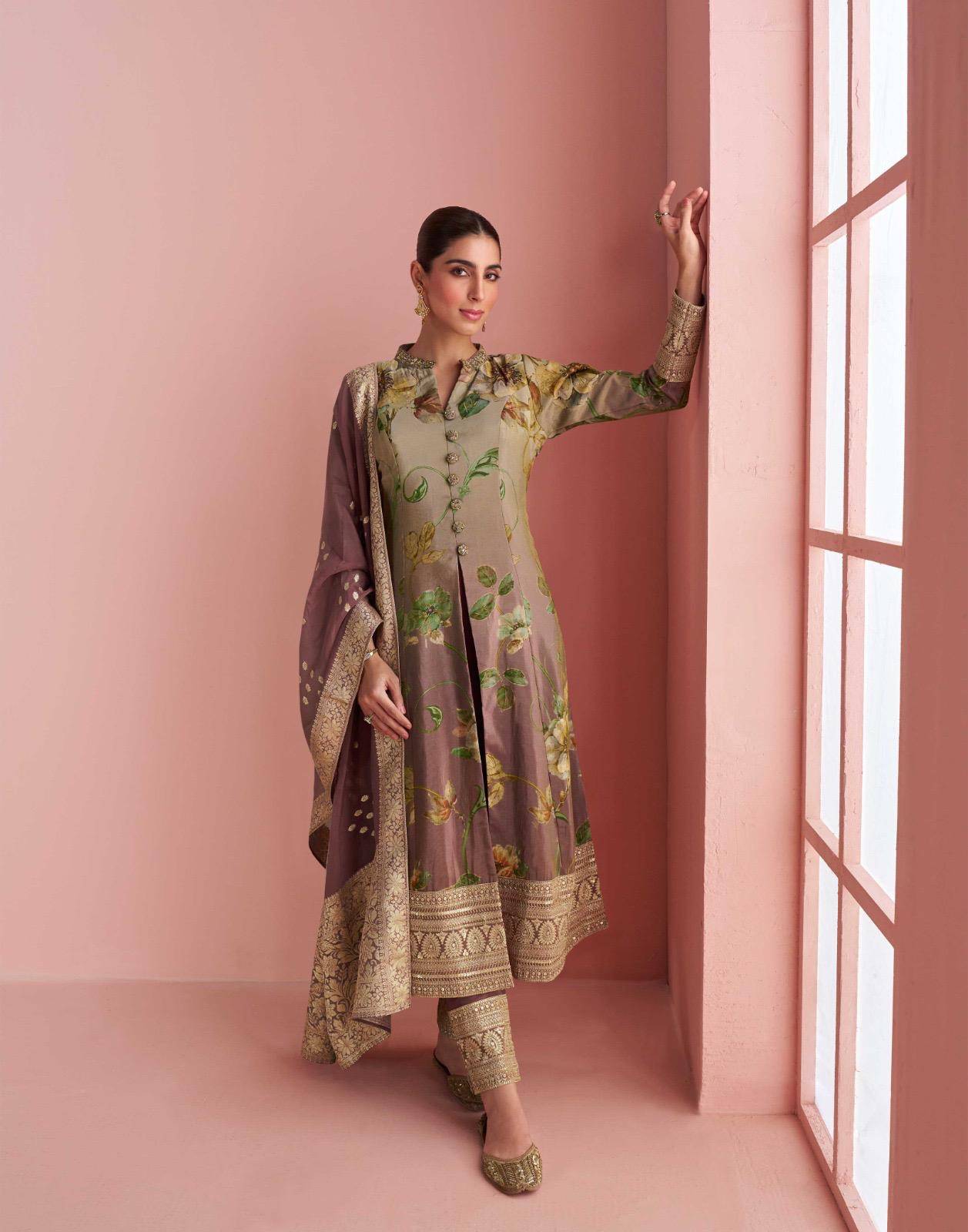Pulkari Silk Set