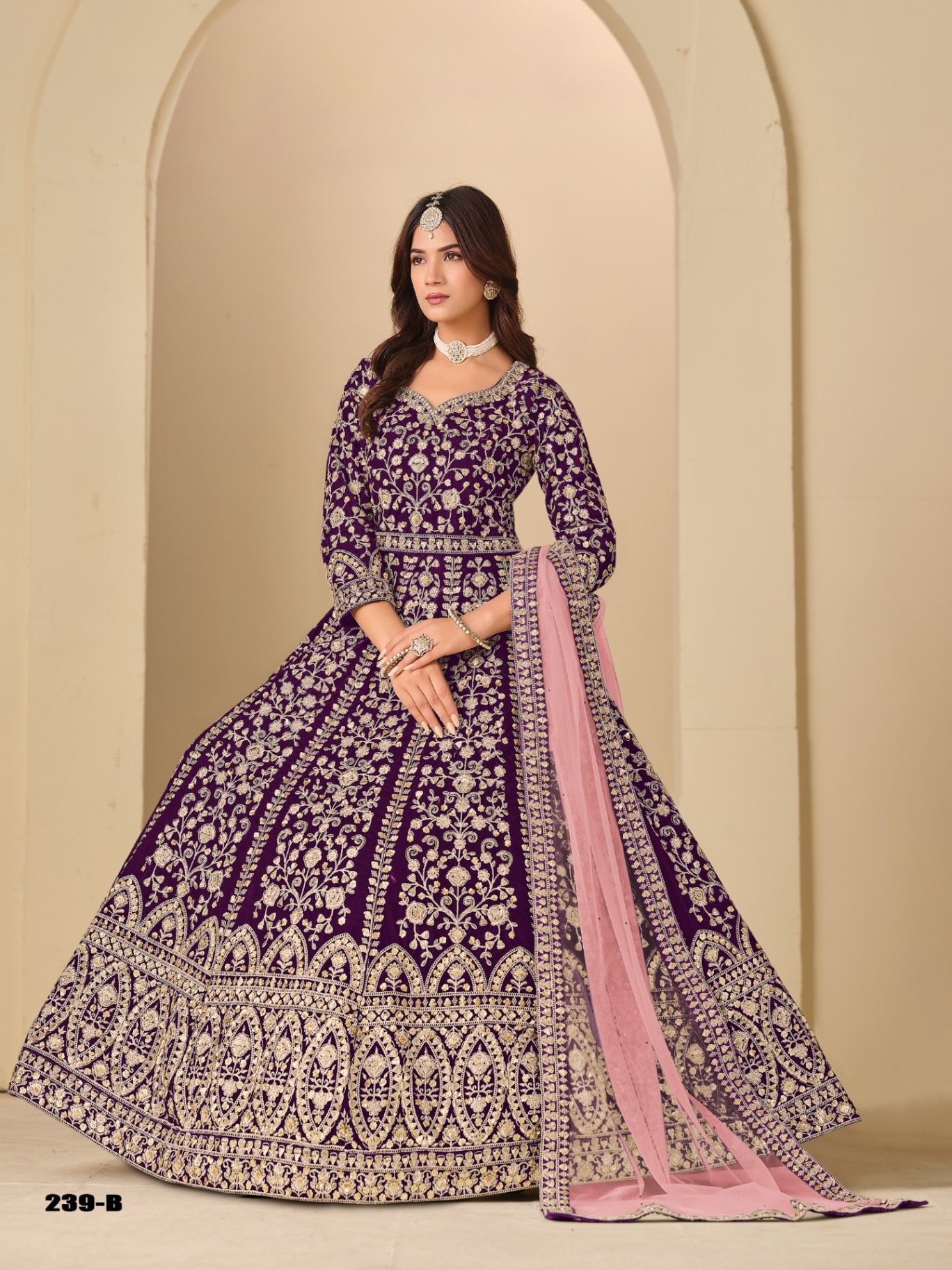 Aanaya Velvet Anarkali Set
